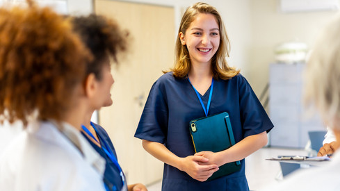 Vorjahresbilanz: Rheinland-Pfalz erteilt 687 Berufserlaubnisse an ausländische Fachkräfte im Gesundheitswesen und in der Pflege Vorjahresbilanz: Rheinland-Pfalz erteilt 687 Berufserlaubnisse an ausländische Fachkräfte im Gesundheitswesen und in der Pflege