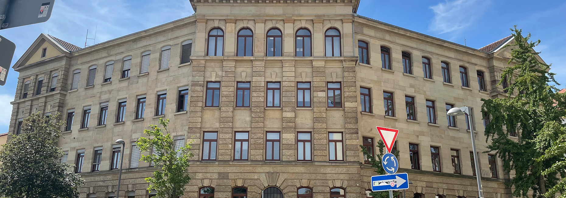 Außenansicht Dienstgebäude Landau