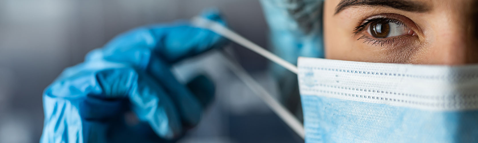 Doctor wearing a mask 